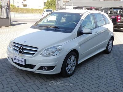 Usata Mercedes B180 Executive 109 CV (80 kW) 2011 Bianco Monovolume