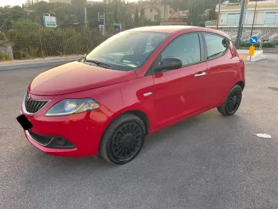 Usata Lancia Ypsilon
