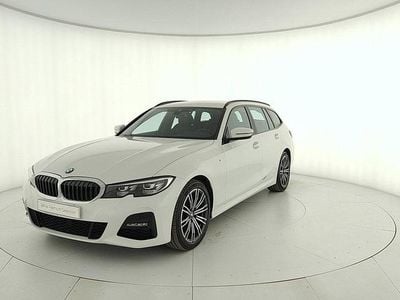 Begagnad BMW 320e M Sport 190 HK (139 kW) 2022 Vit Kombi