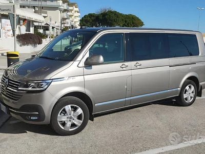 Grigio Usata 2020 VW Caravelle Monovolume | 41.500 € (Molto cara)
