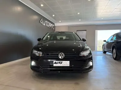 Usata VW Polo Comfortline 80 CV (58 kW) 2018 Nero Utilitaria