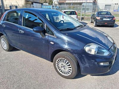 Begagnad Fiat Punto Street 69 HK (50 kW) 2017 Blå Halvkombi