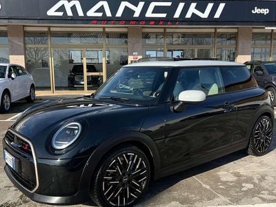 Usata Mini Cooper S Favoured 204 CV (150 kW) 2024 Nero Utilitaria
