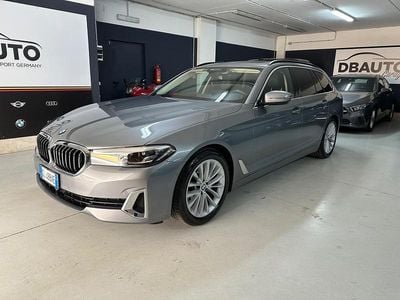 Usata BMW 520 Luxury Line 190 CV (139 kW) 2022 Argento Station wagon