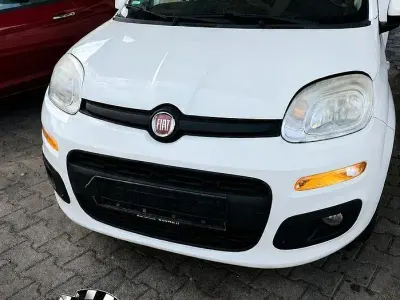 Usata Fiat Panda Lounge 69 CV (50 kW) 2013 Bianco Utilitaria