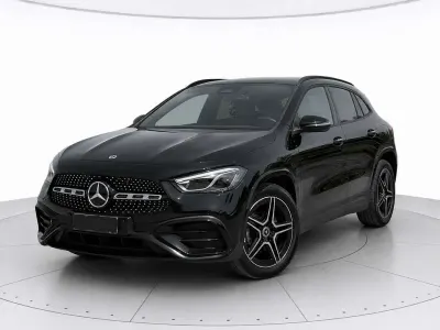Usata Mercedes GLA200 AMG Line Premium Plus 150 CV (110 kW) 2025 Nero SUV