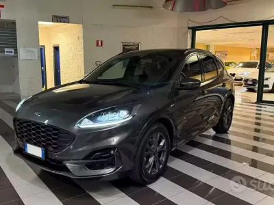 Usata Ford Kuga ST-Line 120 CV (88 kW) 2022 Grigio SUV