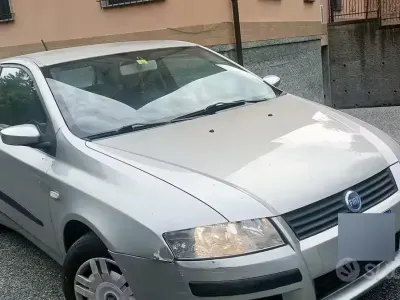 Usata Fiat Stilo 80 CV (58 kW) 2002 Grigio Berlina