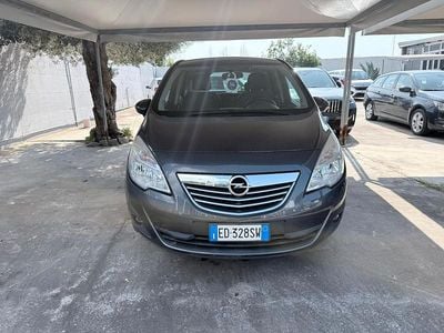 Usata Opel Meriva Cosmo 75 CV (55 kW) 2011 Grigio Monovolume