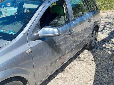 Usata Opel Astra 101 CV (74 kW) 2008 Station wagon