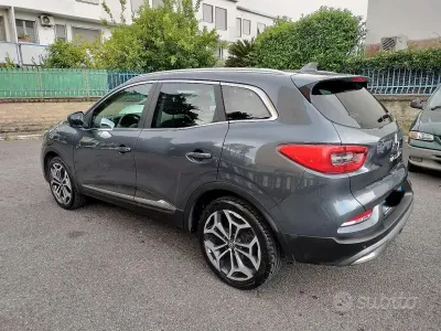 Usata Renault Kadjar Bose Edition 140 CV (102 kW) 2019 Bluazzurro SUV