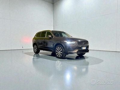 Usata Volvo XC90 Core 235 CV (172 kW) 2023 Grigio SUV