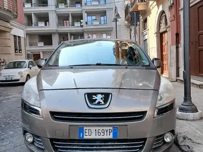 Usata Peugeot 5008