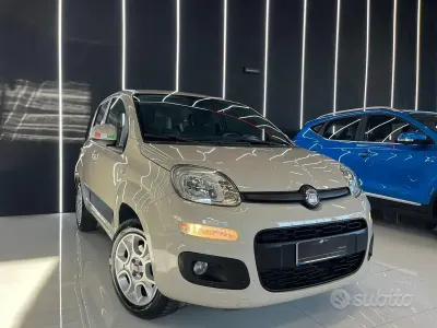 Usata Fiat Panda Lounge 86 CV (63 kW) 2014 Beige Utilitaria