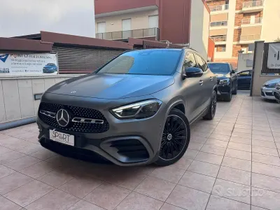 Usata Mercedes GLA200 AMG Line Premium 150 CV (110 kW) 2024 Grigio SUV