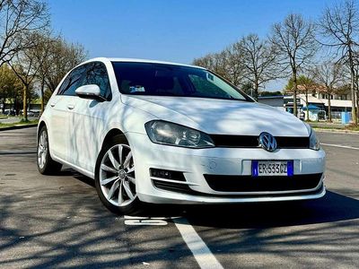 Usata VW Golf VII Highline 105 CV (77 kW) 2013 Bianco Berlina