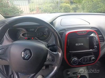 Usata Renault Captur 90 CV (66 kW) 2015 Grigio SUV