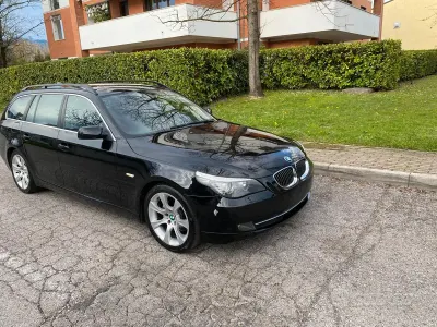 Usata BMW 525 197 CV (144 kW) 2007 Nero Station wagon