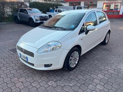 Usata Fiat Grande Punto 75 CV (55 kW) 2012 Utilitaria
