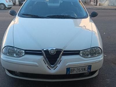 Usata Alfa Romeo 156 144 CV (105 kW) 1999 Bianco Berlina
