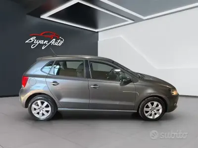 Usata VW Polo Highline 105 CV (77 kW) 2011 Grigio Utilitaria