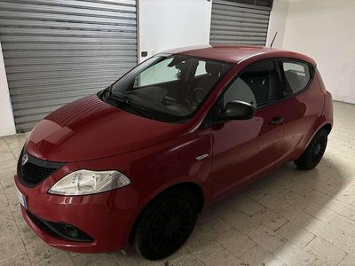 Usata Lancia Ypsilon Silver 69 CV (50 kW) 2020 Utilitaria