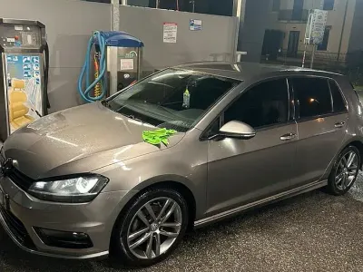 Usata VW Golf VII R-line 110 CV (80 kW) 2015 Grigio Utilitaria