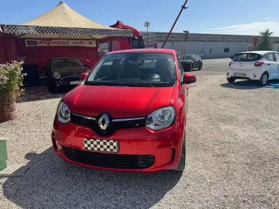 Gebraucht Renault Twingo Life 65 PS (47 kW) 2021 Rot Kleinwagen