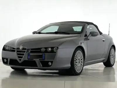 Usata Alfa Romeo Spider Exclusive 200 CV (147 kW) 2007 Grigio Cabrio
