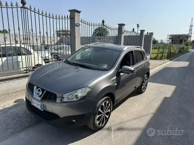 Usata Nissan Qashqai N-TEC 131 CV (96 kW) 2012 Grigio SUV