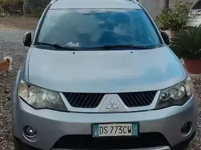 Usata Mitsubishi Outlander 156 CV (114 kW) 2009 SUV