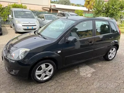 Brugt Ford Fiesta Ghia 75 HK (55 kW) 2008 Sort Hatchback