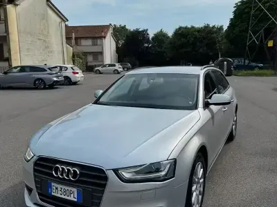 Usata Audi A4 143 CV (105 kW) 2012 Grigio Station wagon