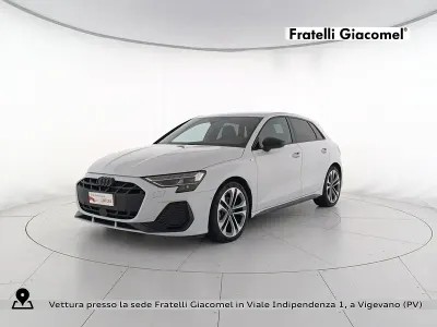 Usata Audi A3 S-Line 150 CV (110 kW) 2025 Bianco ghiacciaio metallizzato Berlina