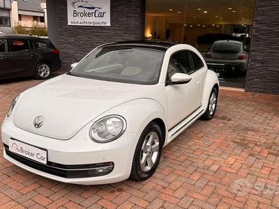 Usata VW Beetle Cabriolet Design 110 CV (80 kW) 2015 Bianco Cabrio