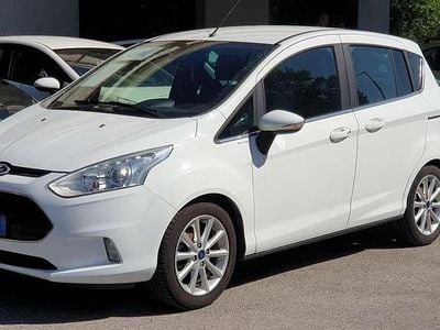 Begagnad Ford B-MAX 87 HK (63 kW) 2017 Vit Minibuss
