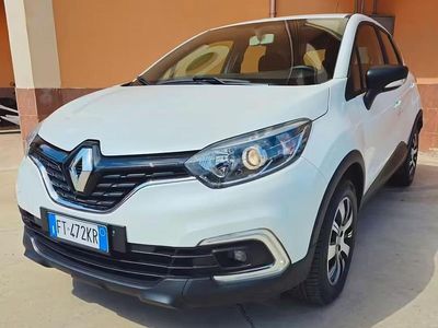 Usata Renault Captur Zen 90 CV (66 kW) 2018 Bianco SUV