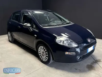Usata Fiat Punto Street 95 CV (69 kW) 2018 Blu lampedusa pastello Utilitaria