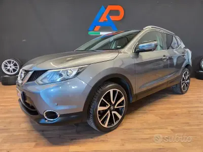 Usata Nissan Qashqai 360º 116 CV (85 kW) 2016 Grigio SUV