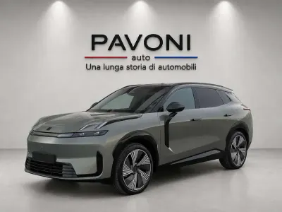 Usata Lynk & Co 08 139 CV (102 kW) 2026 Mineral green SUV