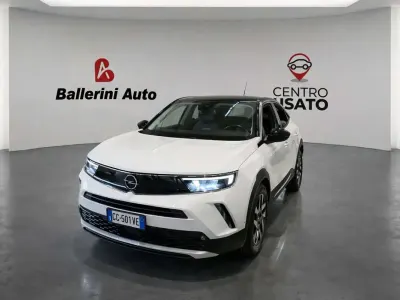 Usata Opel Mokka Elegance 110 CV (80 kW) 2022 Bianco SUV
