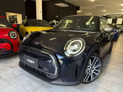 Usata Mini Cooper 136 CV (100 kW) 2021 Blu/azzurro Utilitaria