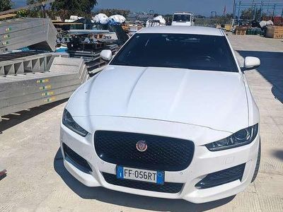Usata Jaguar XE R-Sport 179 CV (131 kW) 2016 Bianco Berlina