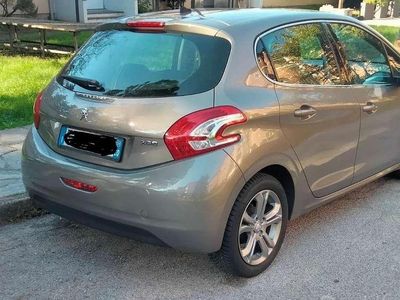 Usata Peugeot 208 Active 82 CV (60 kW) 2014 Utilitaria