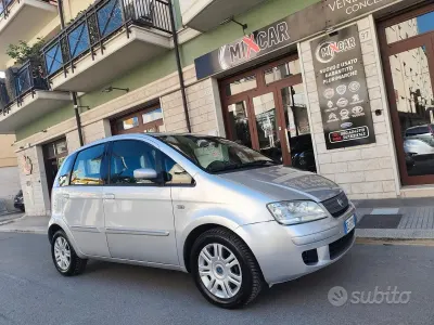 Usata Fiat Idea Emotion 69 CV (50 kW) 2006 Grigio Monovolume