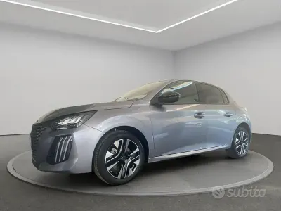 Usata Peugeot 208 Allure 101 CV (74 kW) 2025 Grigio Utilitaria