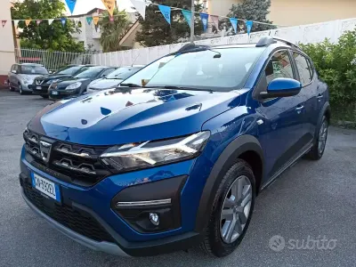 Usata Dacia Sandero Comfort 101 CV (74 kW) 2022 Blu Berlina