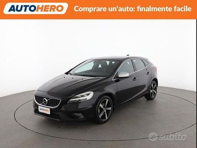 Second-hand Volvo V40 R-Design 120 CP (88 kW) 2017 Negru Berlinǎ