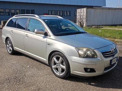 Usata Toyota Avensis 2004 Grigio Station wagon