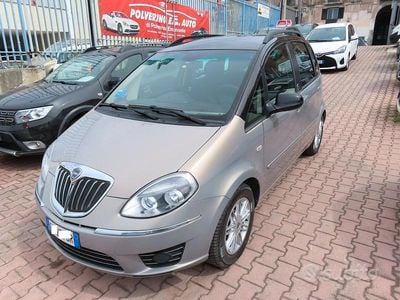 Usata Lancia Musa 77 CV (56 kW) 2012 Grigio Monovolume